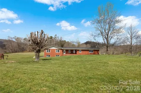 17 Boyd Cove Road Leicester NC 28748