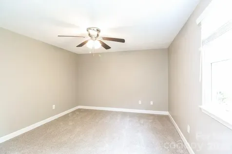 9111 Touchstone Lane Charlotte NC 28227