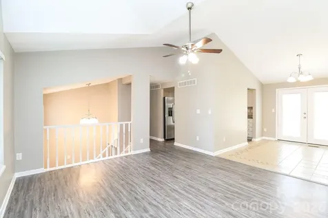 9111 Touchstone Lane Charlotte NC 28227