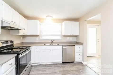 9111 Touchstone Lane Charlotte NC 28227