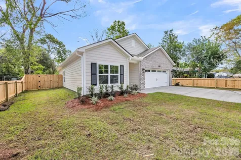 2807 17th Street Court NE Hickory NC 28601