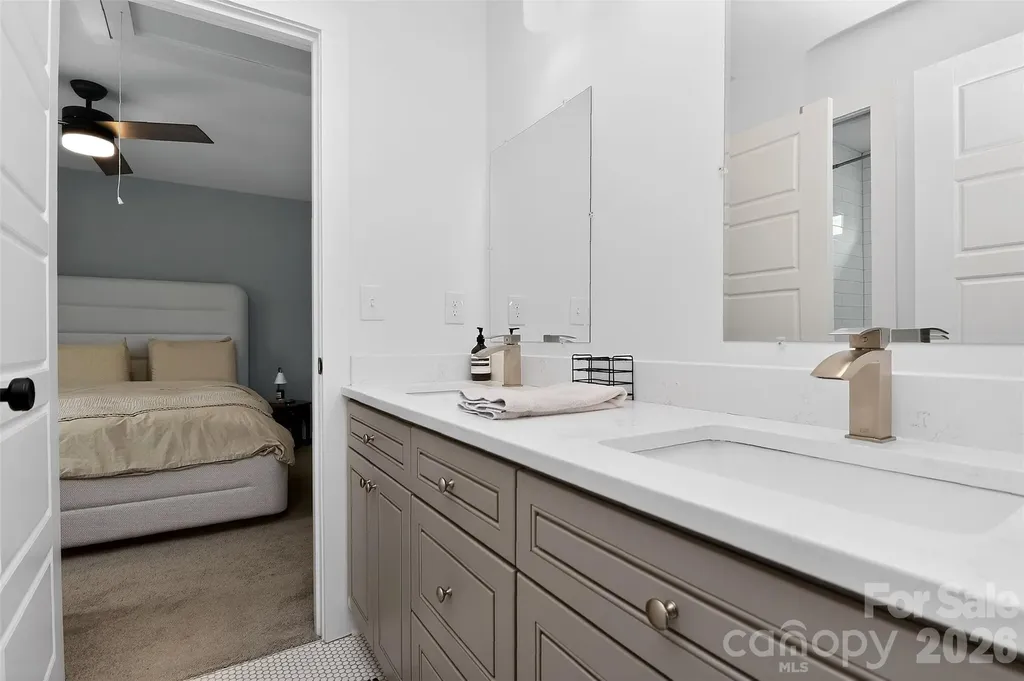 4231 Craig Avenue Charlotte NC 28211