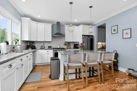 4231 Craig Avenue Charlotte NC 28211