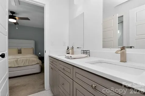 4231 Craig Avenue Charlotte NC 28211