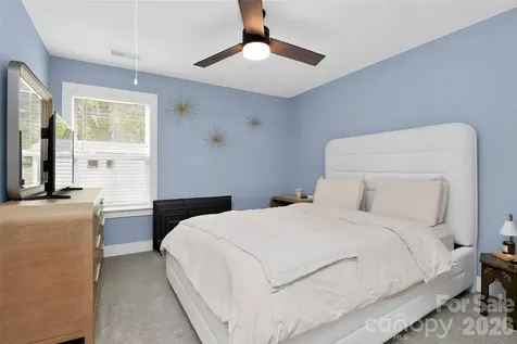 4231 Craig Avenue Charlotte NC 28211