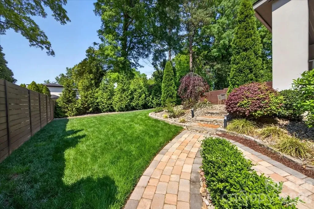 1310 Levy Way Charlotte NC 28205