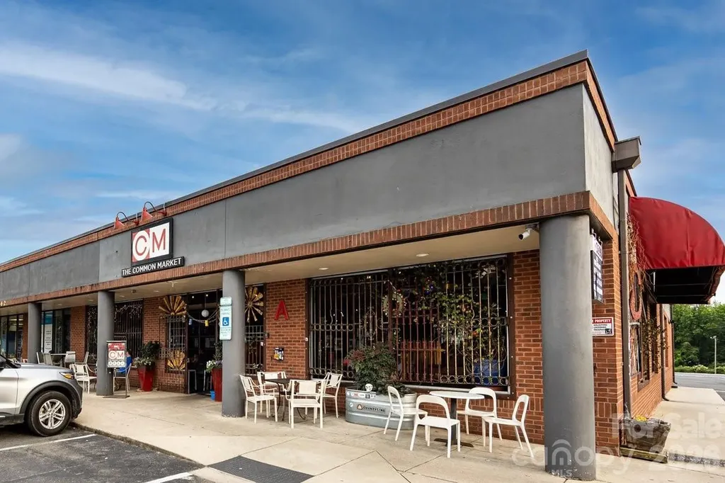 1310 Levy Way Charlotte NC 28205