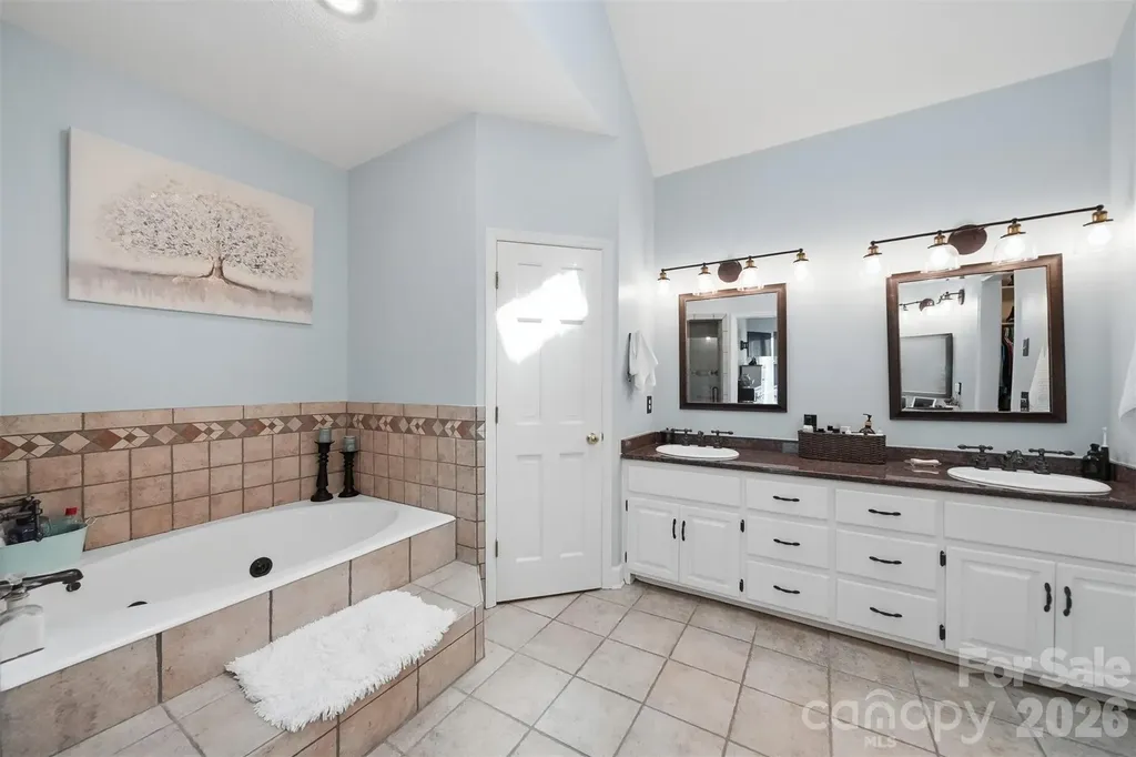 401 Stonecroft Drive Lenoir NC 28645
