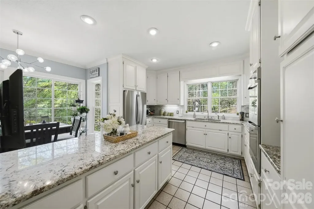 401 Stonecroft Drive Lenoir NC 28645