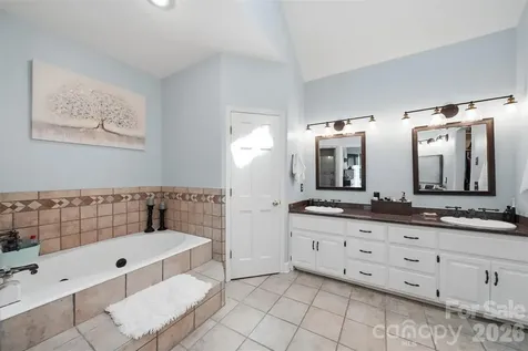 401 Stonecroft Drive Lenoir NC 28645