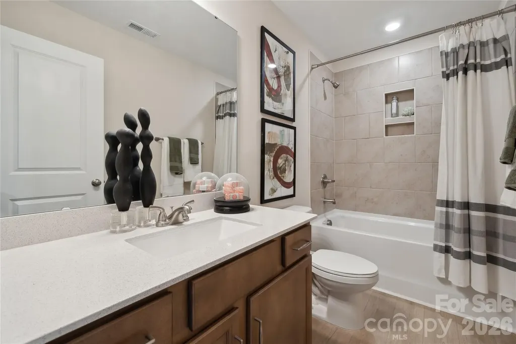 5613 Retledge Street Charlotte NC 28269