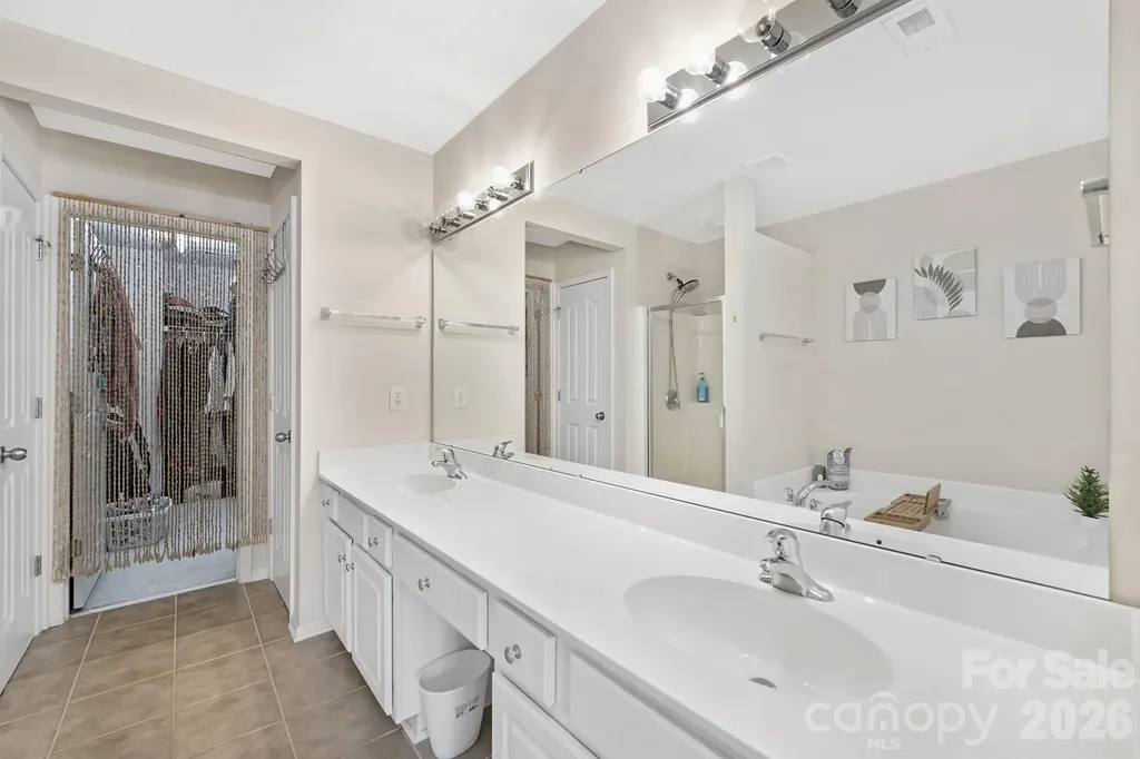 9805 Carson Whitley Avenue Charlotte NC 28277