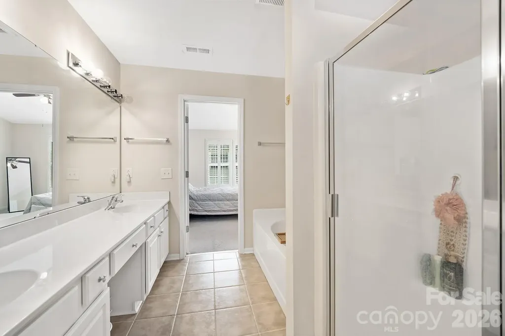 9805 Carson Whitley Avenue Charlotte NC 28277
