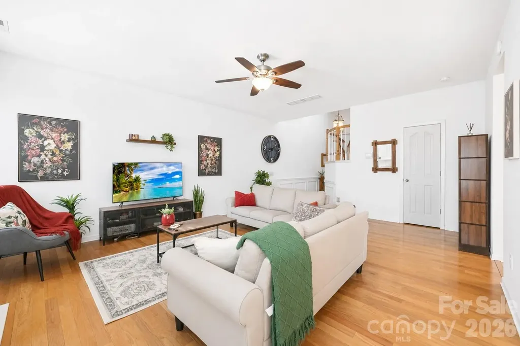 9805 Carson Whitley Avenue Charlotte NC 28277