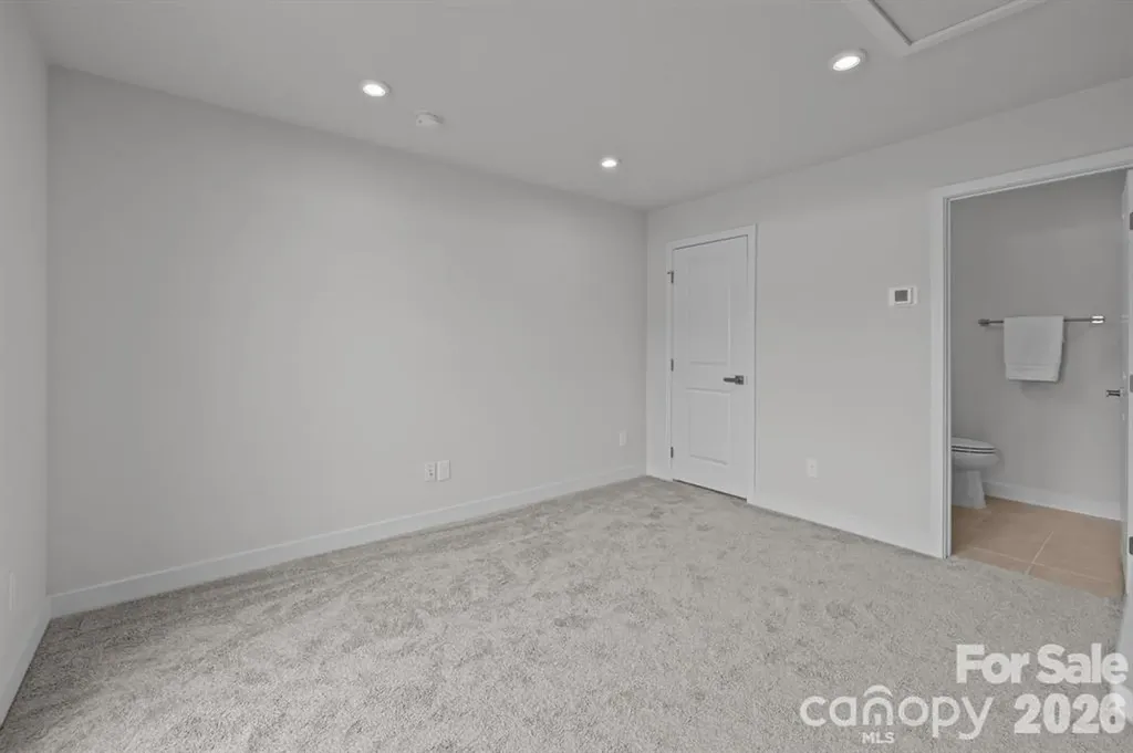 3737 S Tryon Street Charlotte NC 28217