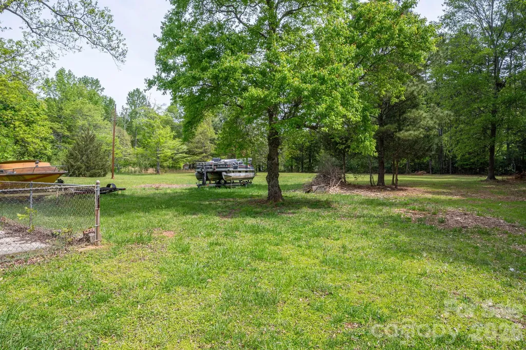 2059 South Point Road Belmont NC 28012