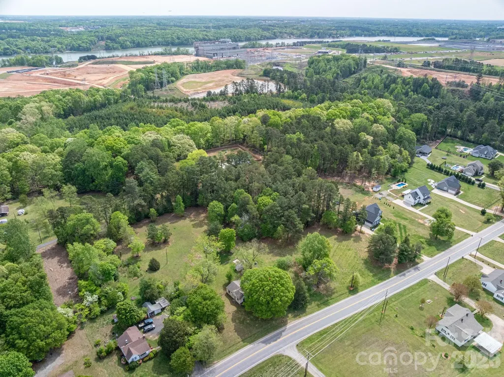 2059 South Point Road Belmont NC 28012