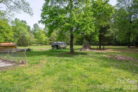2059 South Point Road Belmont NC 28012