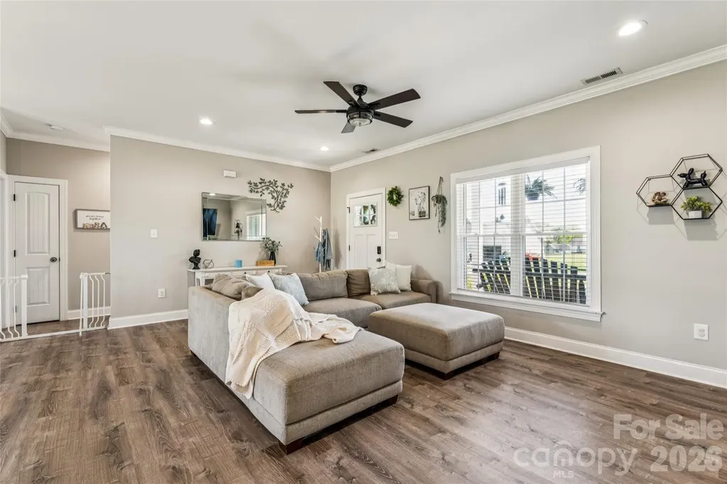 105 E Dundee Court Statesville NC 28625