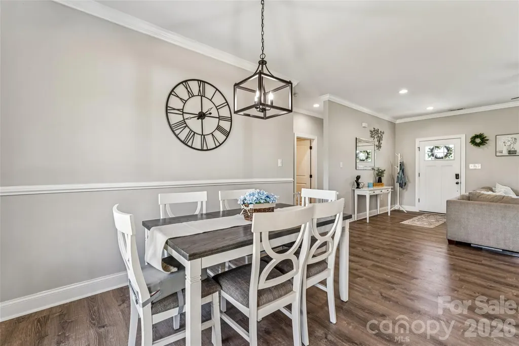 105 E Dundee Court Statesville NC 28625