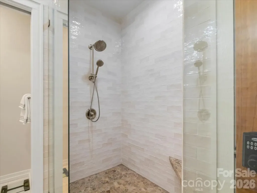 45 Creekside Way Burnsville NC 28714