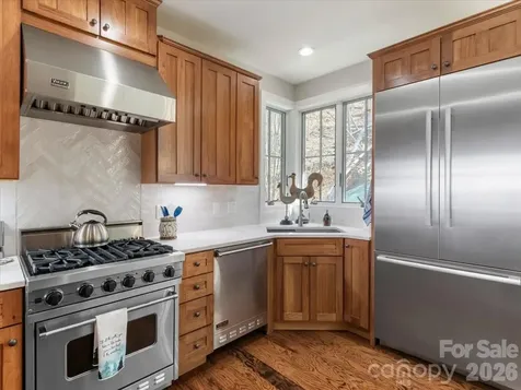 45 Creekside Way Burnsville NC 28714