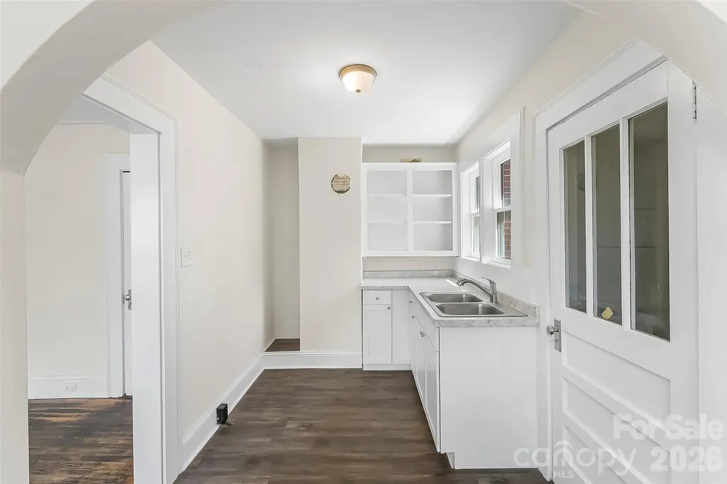 608 E Concord Street Morganton NC 28655