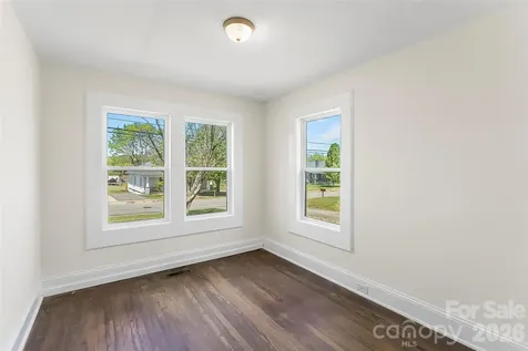 608 E Concord Street Morganton NC 28655