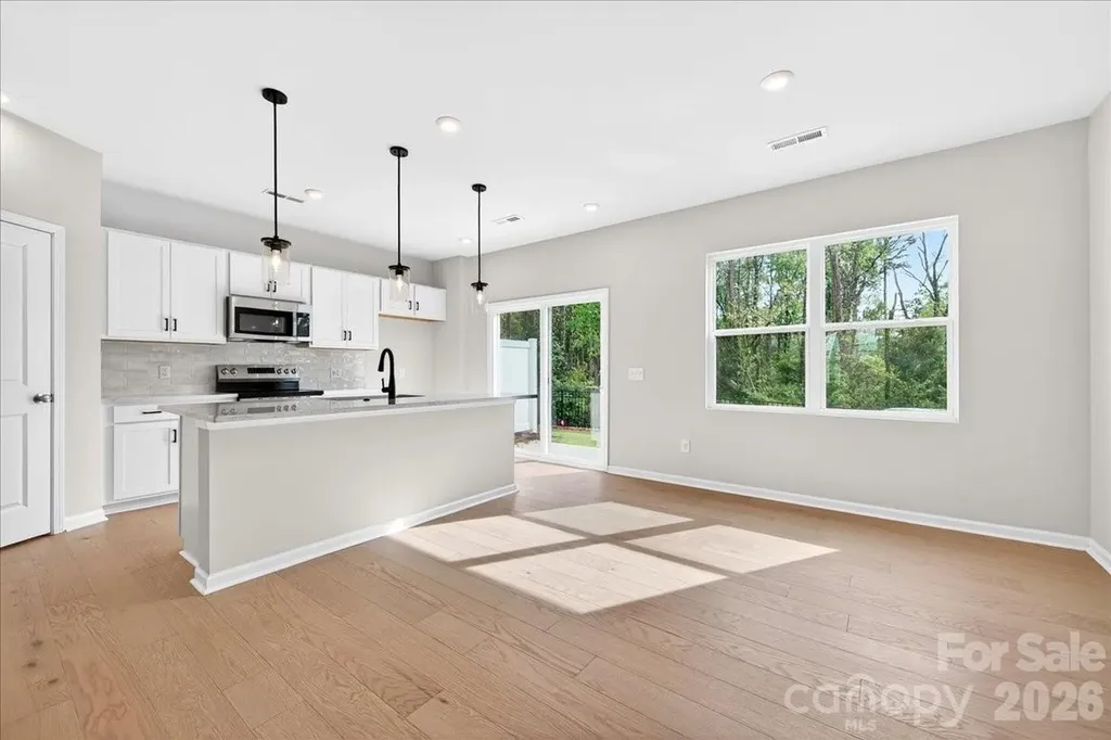 6053 Longar Lane Charlotte NC 28269