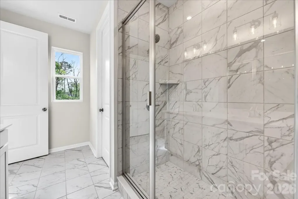 6053 Longar Lane Charlotte NC 28269