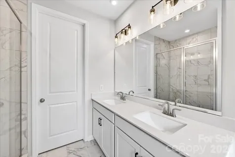 6053 Longar Lane Charlotte NC 28269
