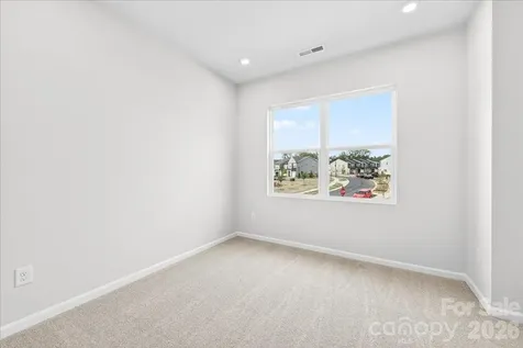 6053 Longar Lane Charlotte NC 28269