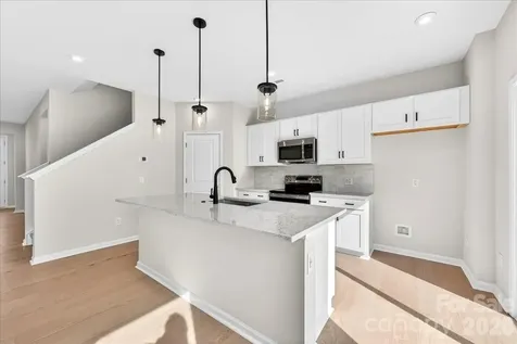 6053 Longar Lane Charlotte NC 28269