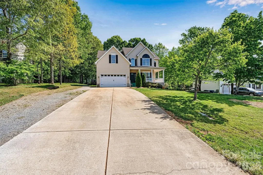 6208 Neptune Drive Denver NC 28037