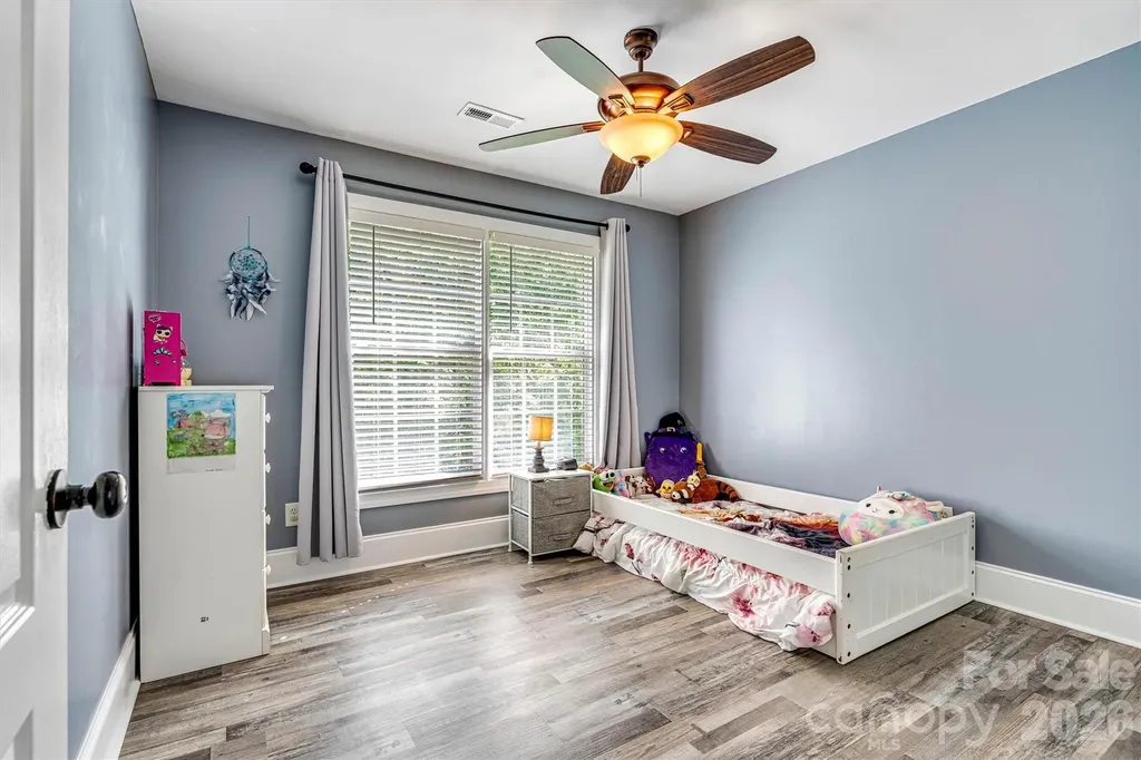 6208 Neptune Drive Denver NC 28037