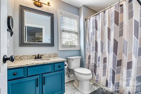 6208 Neptune Drive Denver NC 28037
