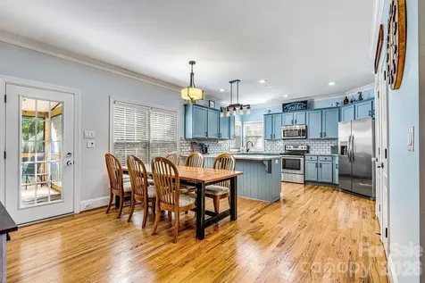 6208 Neptune Drive Denver NC 28037
