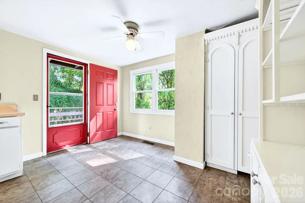 138 Brooklyn Road Asheville NC 28803