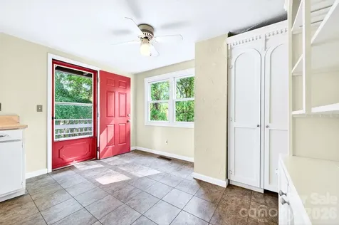 138 Brooklyn Road Asheville NC 28803