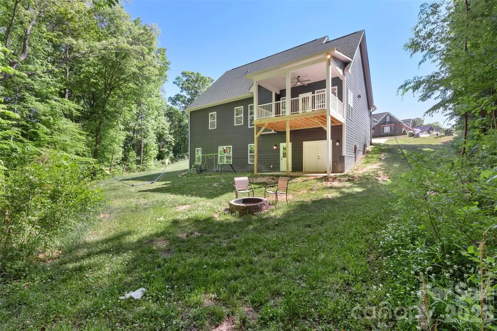 1607 Freemont Drive Alexis NC 28006