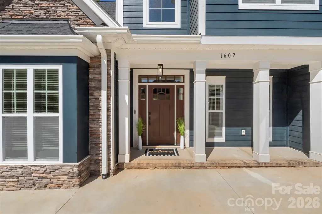 1607 Freemont Drive Alexis NC 28006