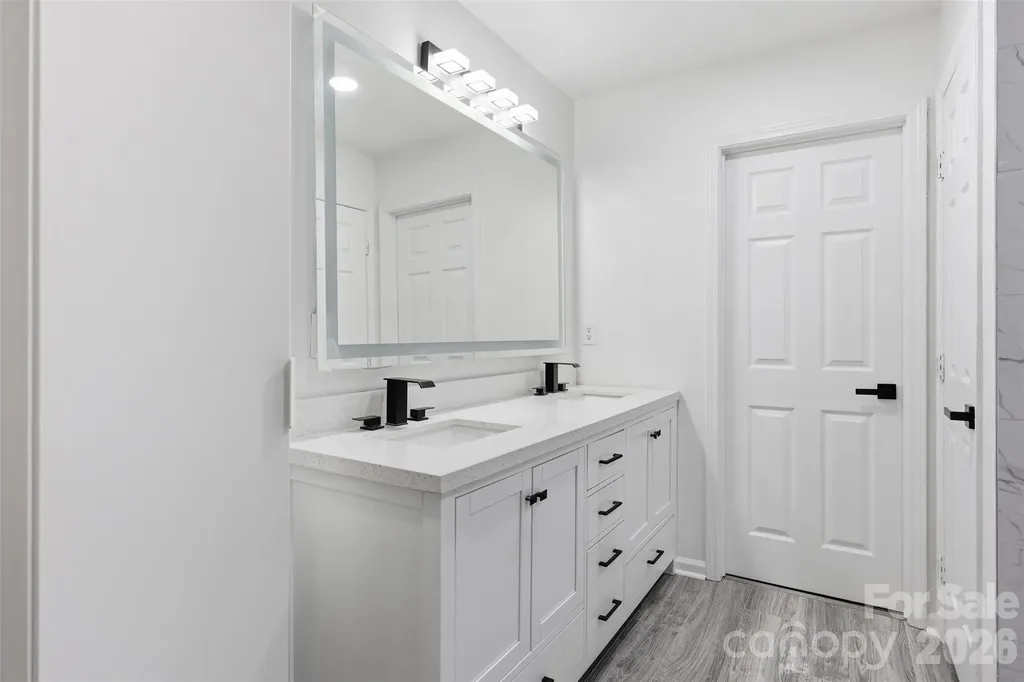 3902 Larkhaven Village Drive Charlotte NC 28215