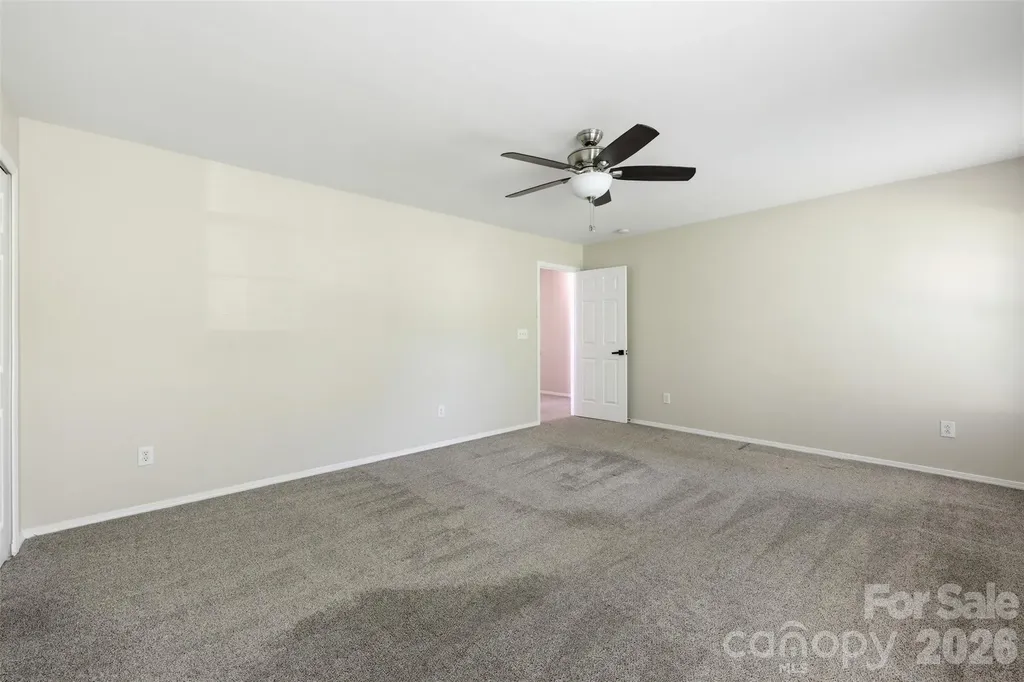 3902 Larkhaven Village Drive Charlotte NC 28215
