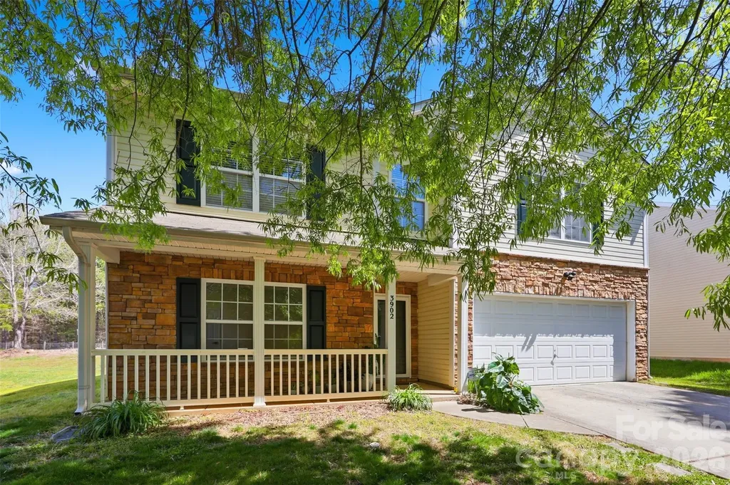 3902 Larkhaven Village Drive Charlotte NC 28215