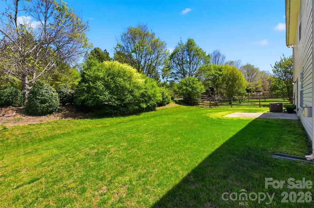 3902 Larkhaven Village Drive Charlotte NC 28215