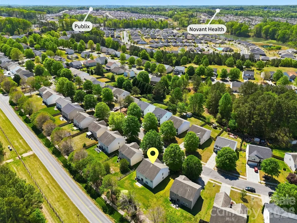 3902 Larkhaven Village Drive Charlotte NC 28215