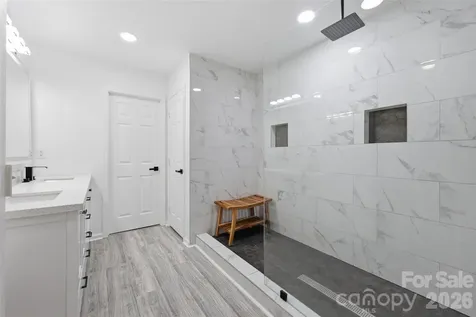 3902 Larkhaven Village Drive Charlotte NC 28215