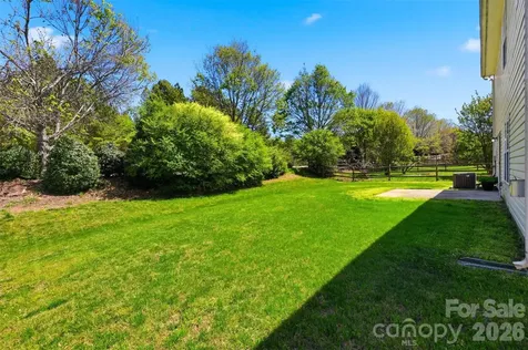 3902 Larkhaven Village Drive Charlotte NC 28215