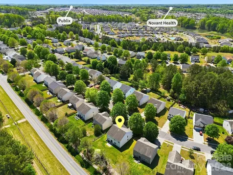 3902 Larkhaven Village Drive Charlotte NC 28215