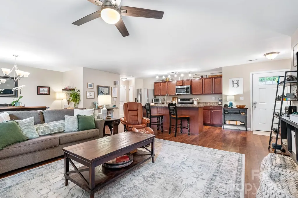 1631 Hooper Court Charlotte NC 28212